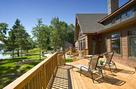 Build A Deck For Backyard Appeal