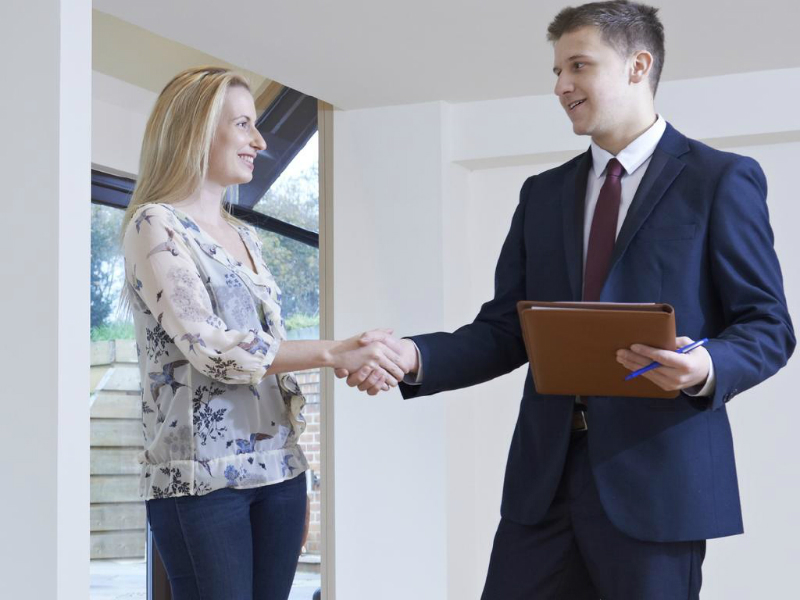 Real estate agents – make them your friend not foe